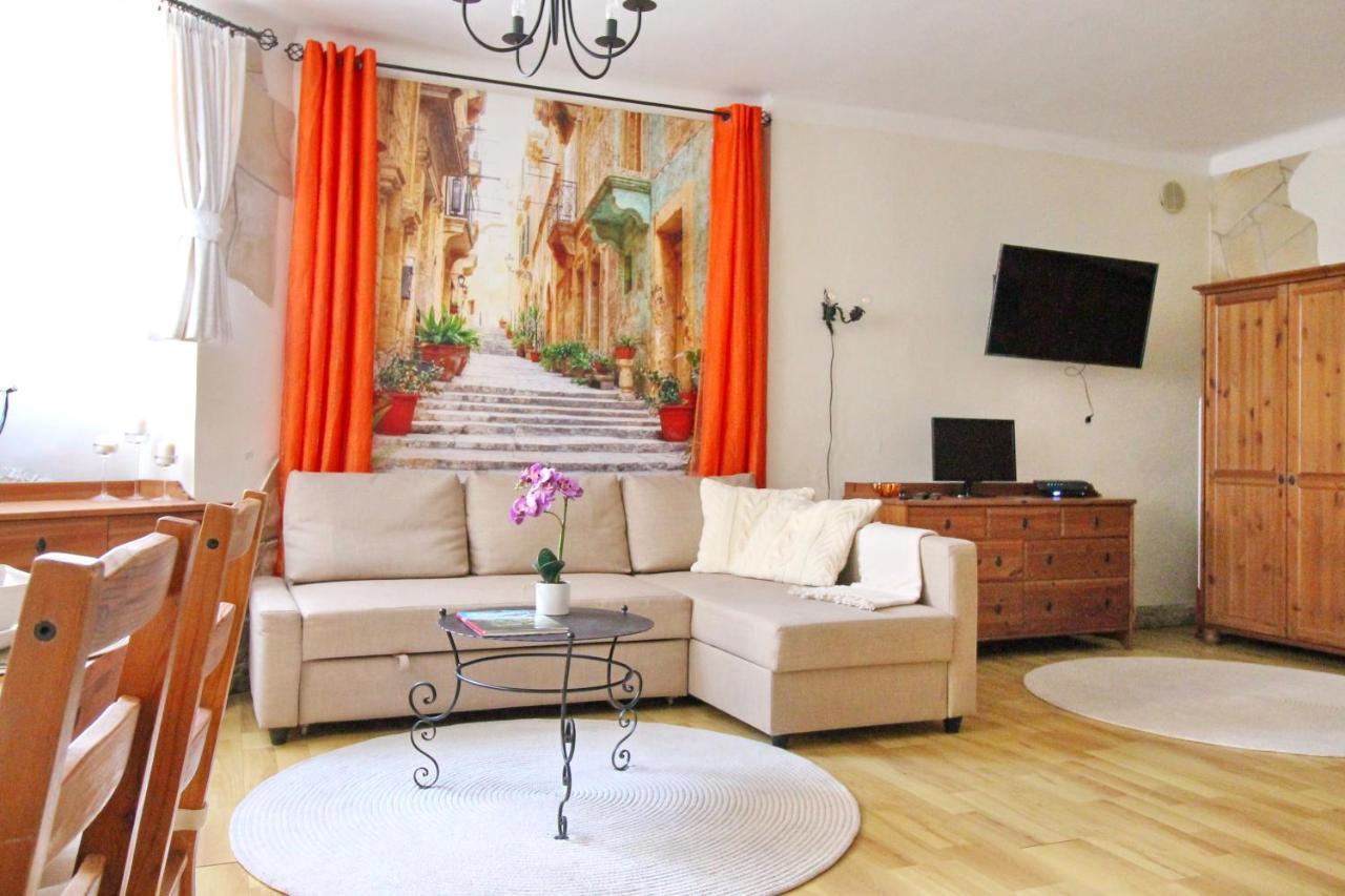 Cosy Castle Apartment Budapest Exterior photo